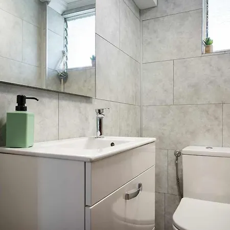 Apto Jose Luis Llanes